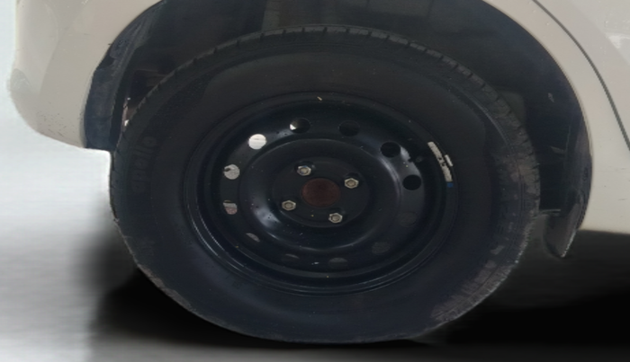 2022 Maruti Swift VXI, Petrol, Manual, 18,889 km, Right Rear Wheel