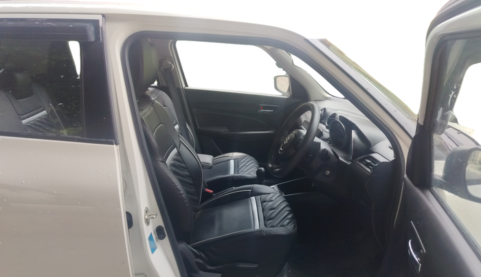 2022 Maruti Swift VXI, Petrol, Manual, 18,889 km, Right Side Front Door Cabin