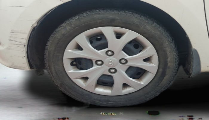 2015 Hyundai Grand i10 MAGNA 1.2 KAPPA VTVT, Petrol, Manual, 61,597 km, Left Front Wheel