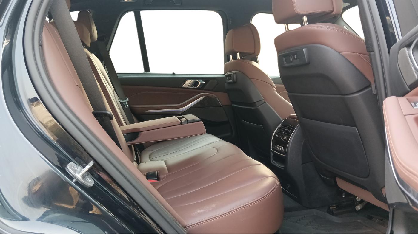 2022 BMW X5 XDRIVE 40I SPORTX PLUS, Petrol, Automatic, 36,234 km, Right Side Rear Door Cabin