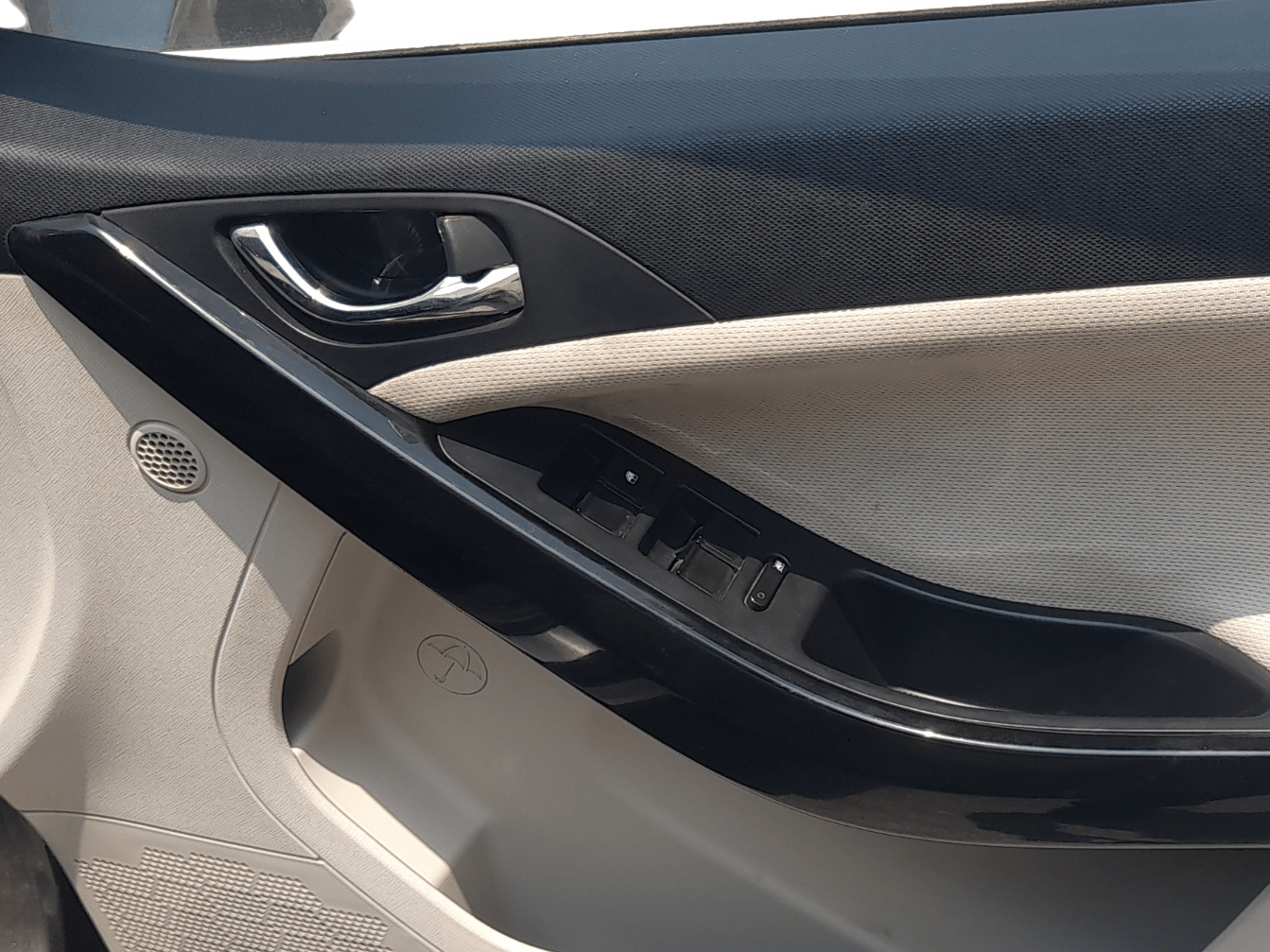 2021 Tata NEXON XZ PLUS PETROL, Petrol, Manual, 61,547 km, Driver Side Door Panel Controls