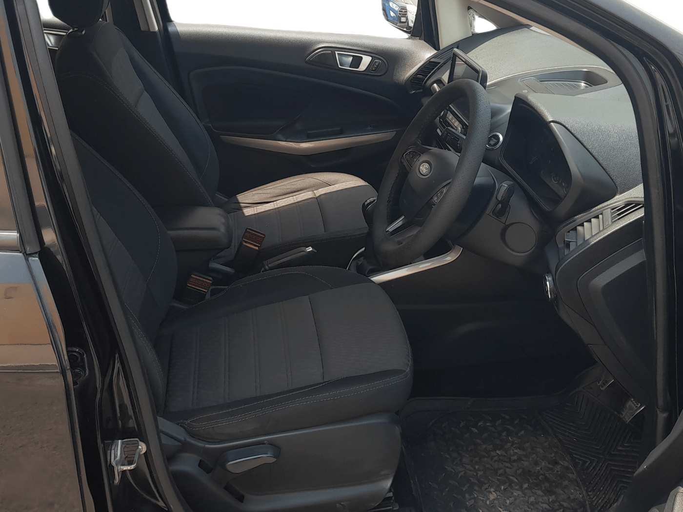 2018 Ford Ecosport TITANIUM + 1.5L DIESEL, Diesel, Manual, 90,388 km, Right Side Front Door Cabin