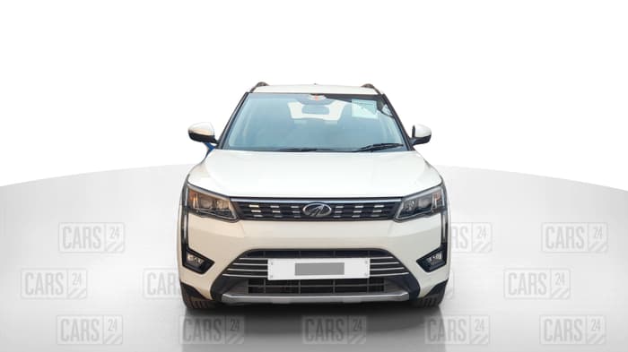 2020 Mahindra XUV300 W8 1.2 PETROL, Petrol, Manual, 81,317 km, Front
