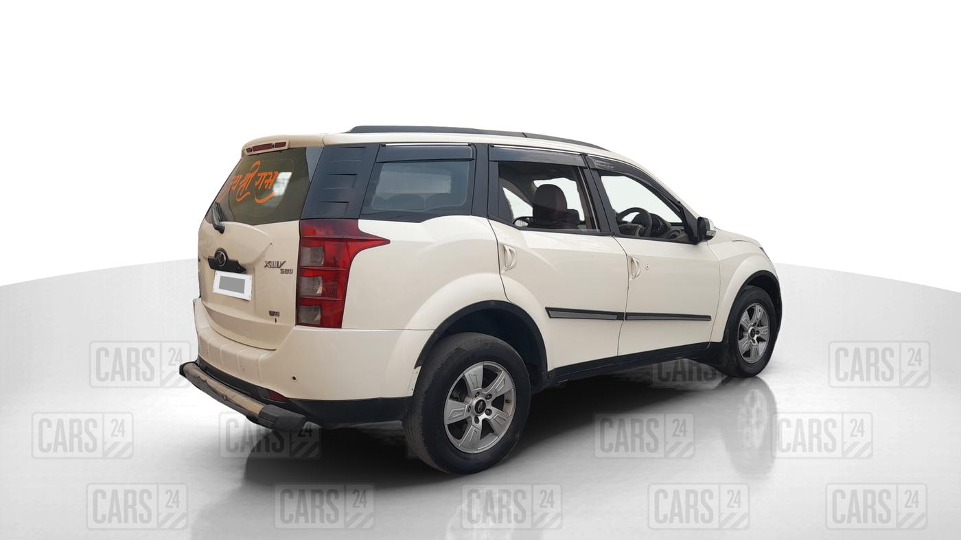 2014 Mahindra XUV500 W8, Diesel, Manual, 85,236 km, Right Back Diagonal