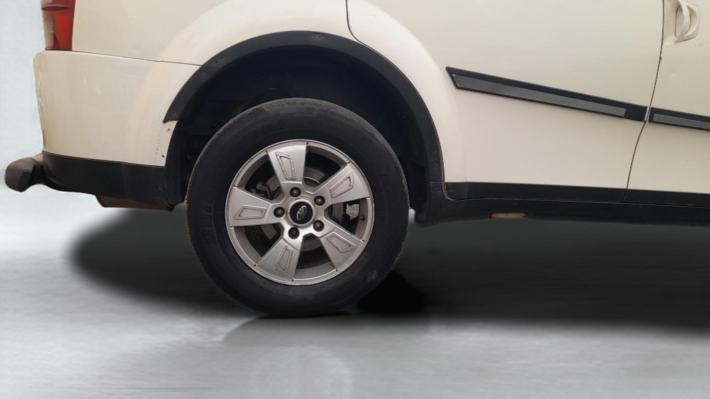 2014 Mahindra XUV500 W8, Diesel, Manual, 85,236 km, Right Rear Wheel
