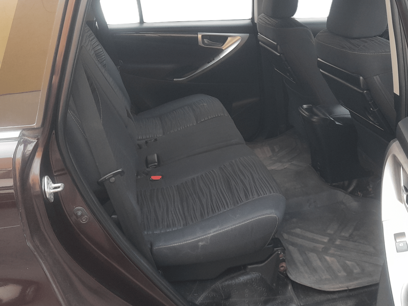 2017 Toyota Innova Crysta 2.4 VX 7 STR, Diesel, Manual, 69,368 km, Right Side Rear Door Cabin