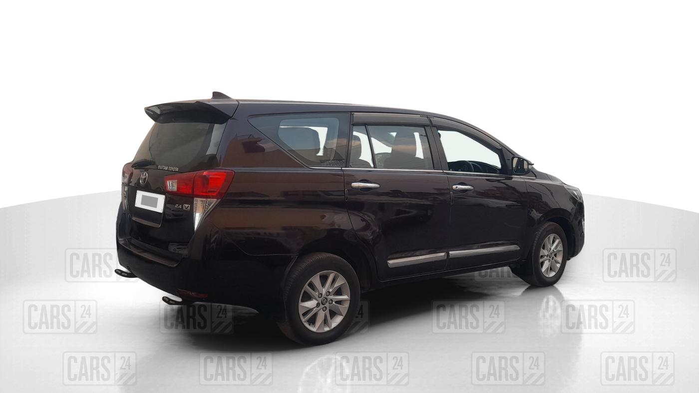 2017 Toyota Innova Crysta 2.4 VX 7 STR, Diesel, Manual, 69,368 km, Right Back Diagonal