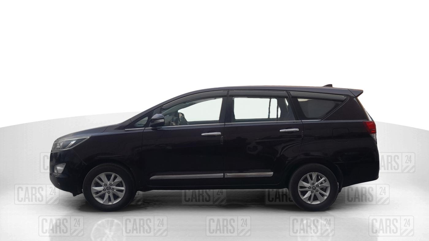2017 Toyota Innova Crysta 2.4 VX 7 STR, Diesel, Manual, 69,368 km, Left Side