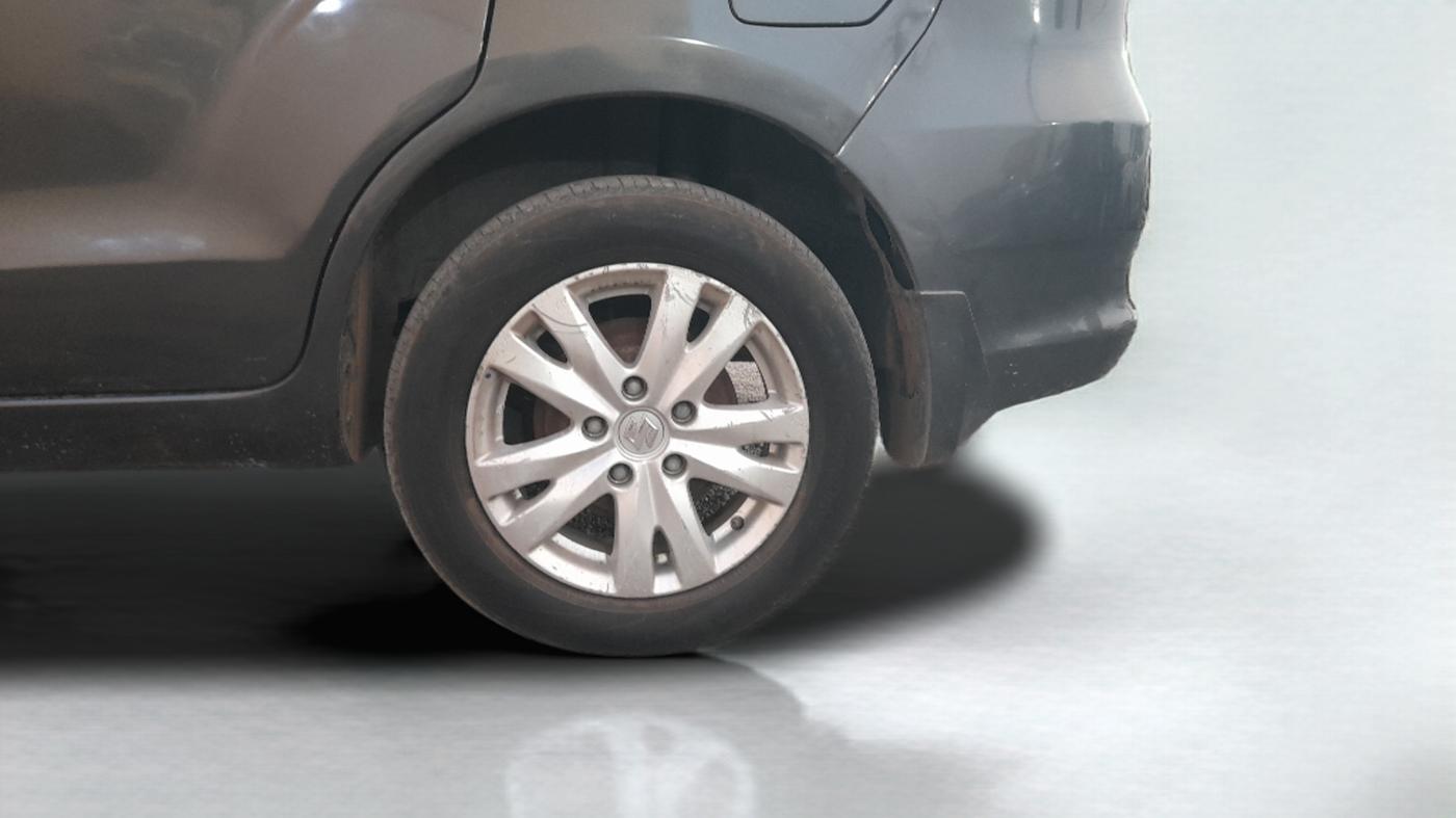 2016 Maruti Ertiga ZDI + SHVS, Diesel, Manual, 97,781 km, Left Rear Wheel