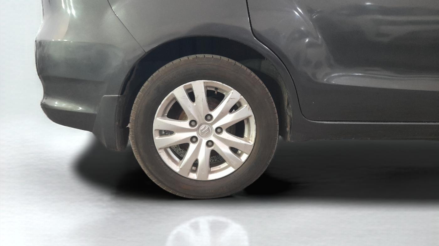 2016 Maruti Ertiga ZDI + SHVS, Diesel, Manual, 97,781 km, Right Rear Wheel