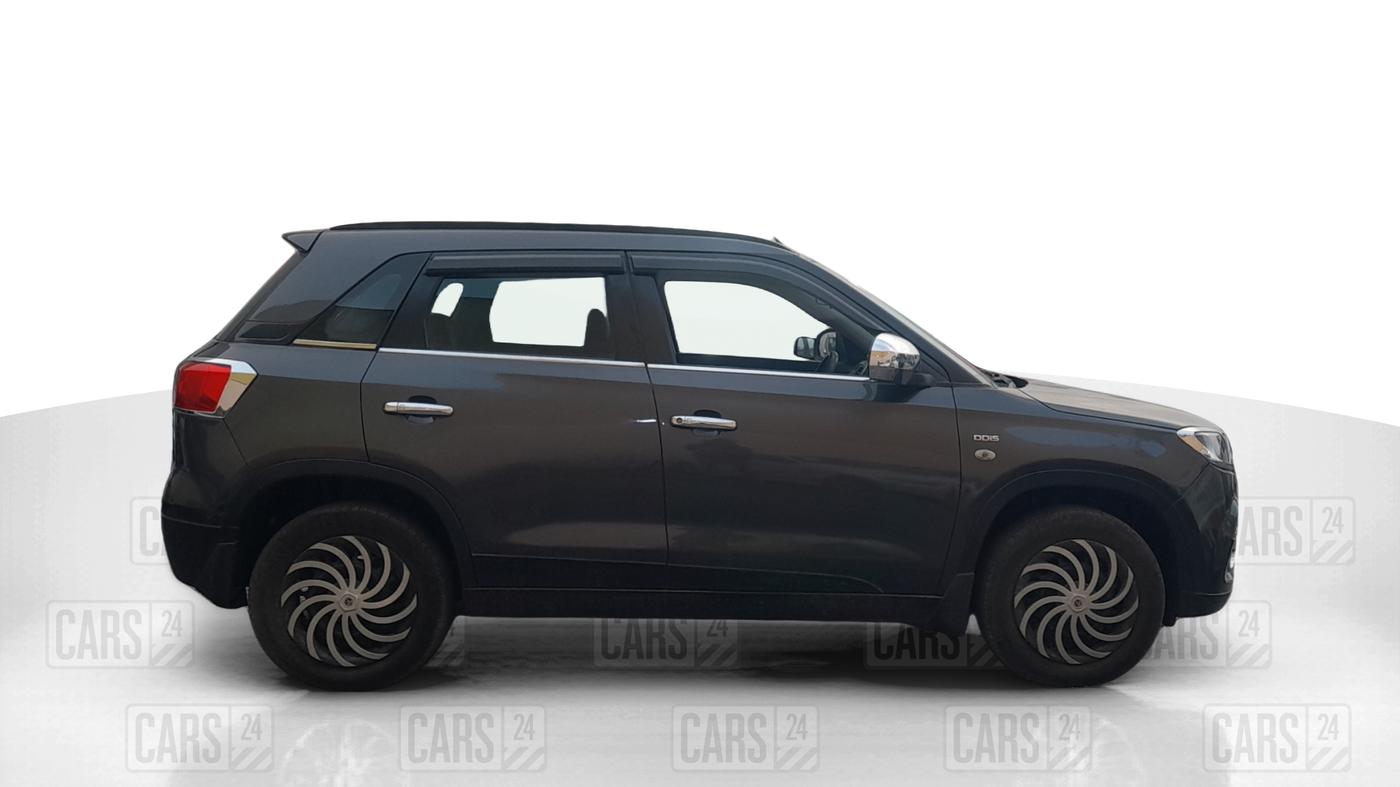 2018 Maruti Vitara Brezza VDI, Diesel, Manual, 73,558 km, Right Side View