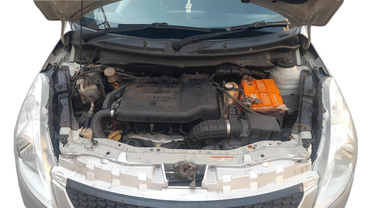 2014 Maruti Swift ZDI, Diesel, Manual, 80,316 km, Open Bonnet