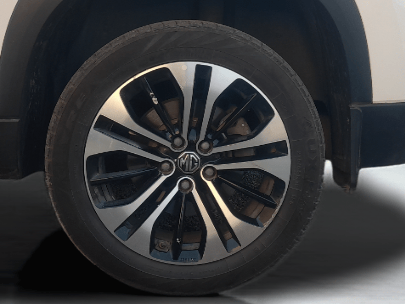 2021 MG HECTOR SHARP 1.5 PETROL CVT, Petrol, Automatic, 93,243 km, Left Rear Wheel