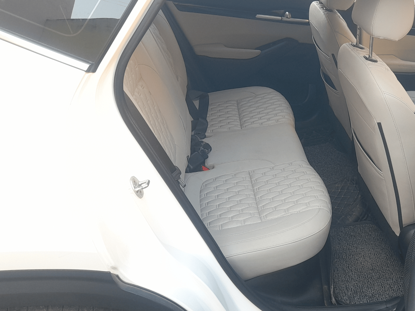 2022 KIA SELTOS HTX PETROL 1.5, Petrol, Manual, 74,210 km, Right Side Rear Door Cabin