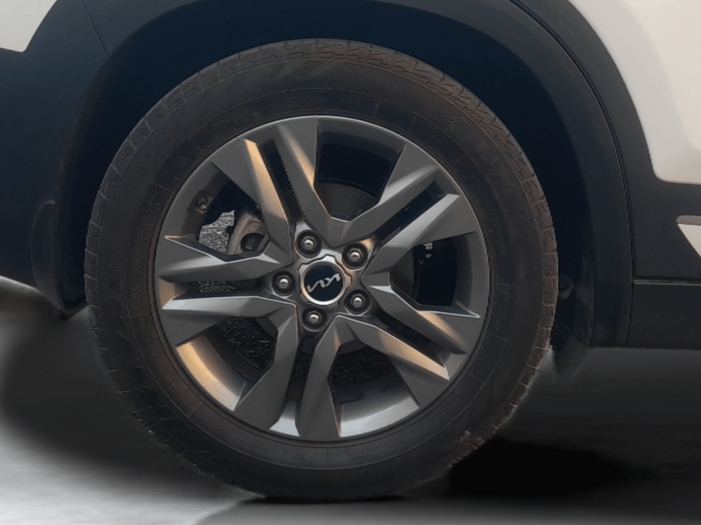 2022 KIA SELTOS HTX PETROL 1.5, Petrol, Manual, 74,210 km, Right Rear Wheel