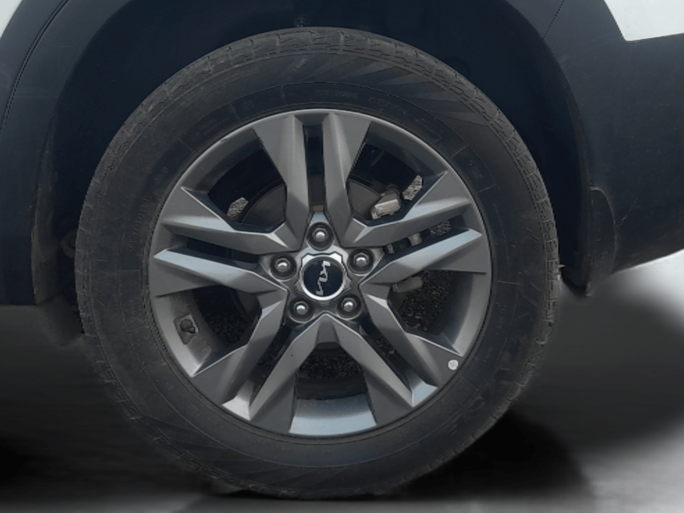 2022 KIA SELTOS HTX PETROL 1.5, Petrol, Manual, 74,210 km, Left Rear Wheel