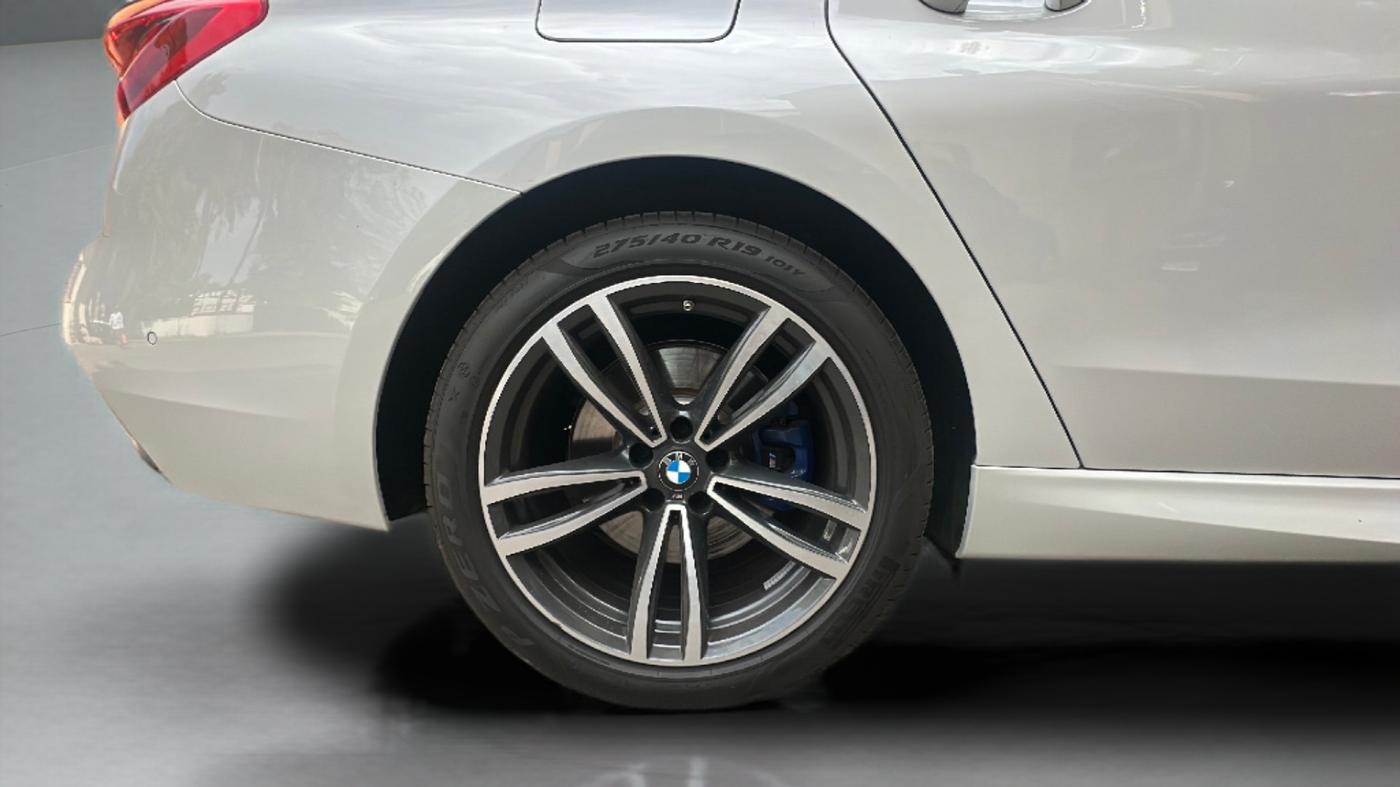 2024 BMW 6 Series GT 620d M Sport , Diesel, Automatic, 5,826 km, Right Rear Wheel