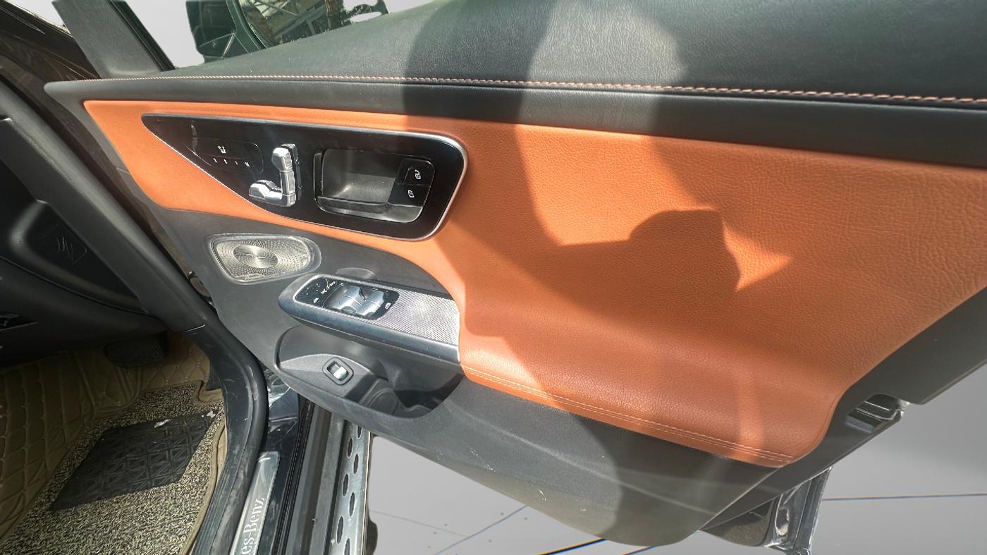 2023 Mercedes Benz GLC CLASS 300 4MATIC, Petrol, Automatic, 19,536 km, Driver Side Door Panel Controls