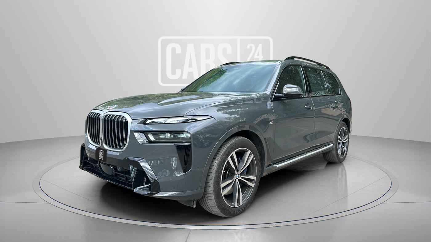 2024 BMW X7 xDrive40d M Sport, Diesel, Automatic, 22,000 km, Left Front Diagonal