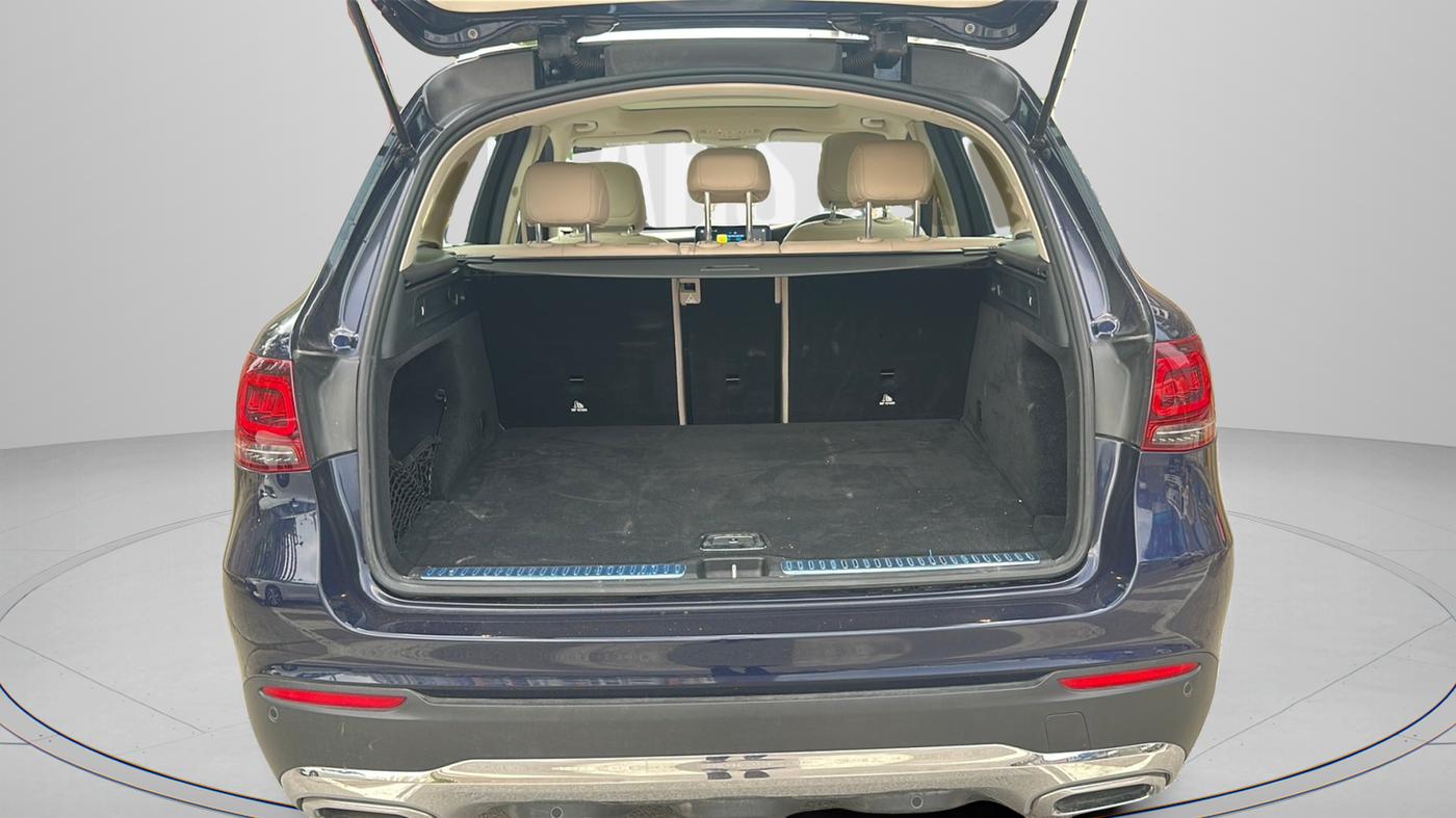 2020 Mercedes Benz GLC CLASS 220d 4MATIC , Diesel, Automatic, 29,179 km, Boot Inside