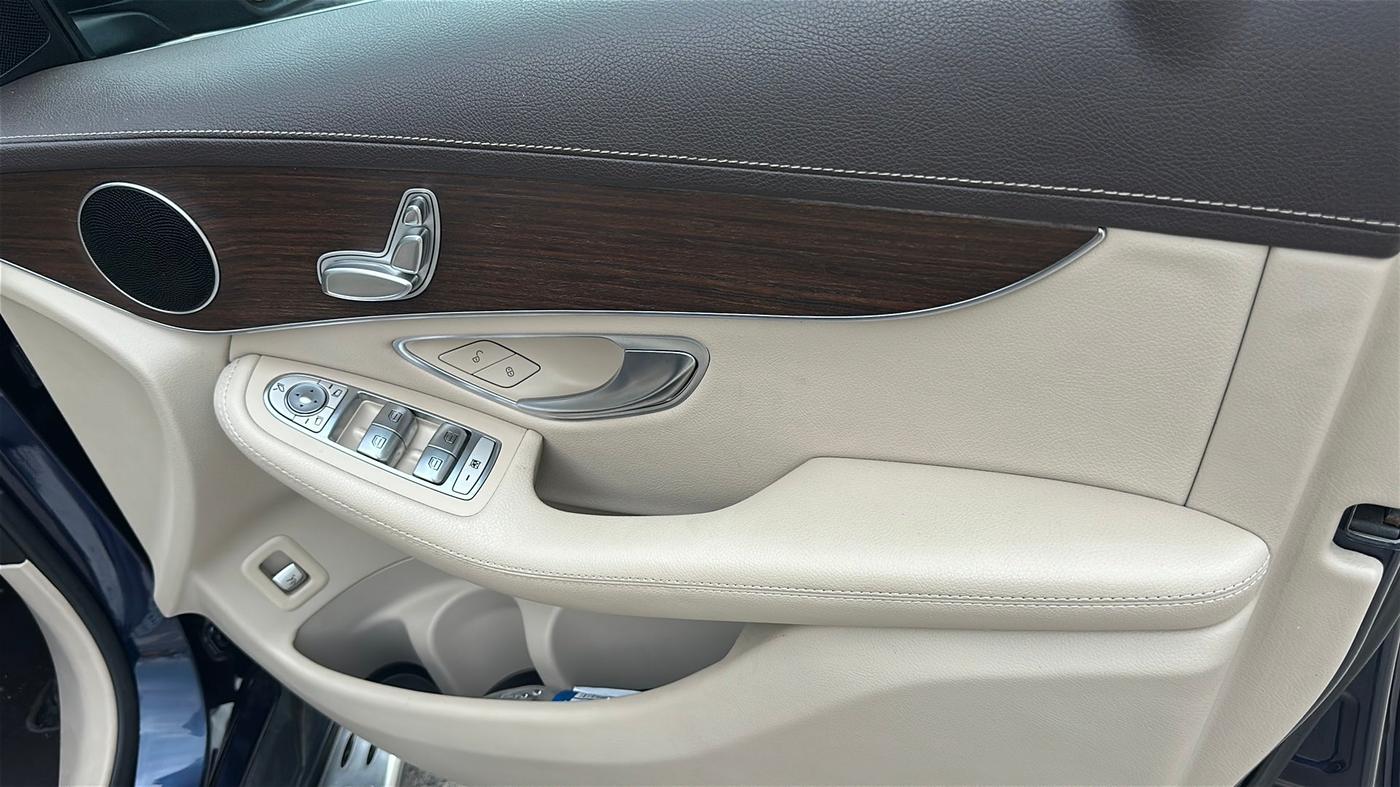 2020 Mercedes Benz GLC CLASS 220d 4MATIC , Diesel, Automatic, 29,179 km, Driver Side Door Panel Controls