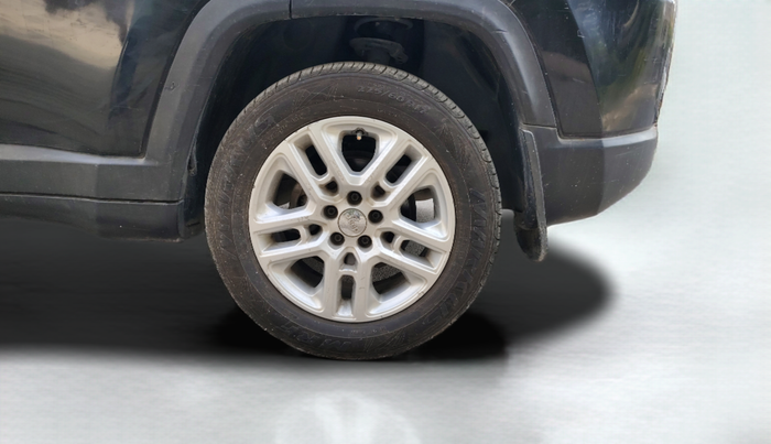 2018 Jeep Compass LIMITED 2.0 DIESEL, Diesel, Manual, 1,23,355 km, Left Rear Wheel