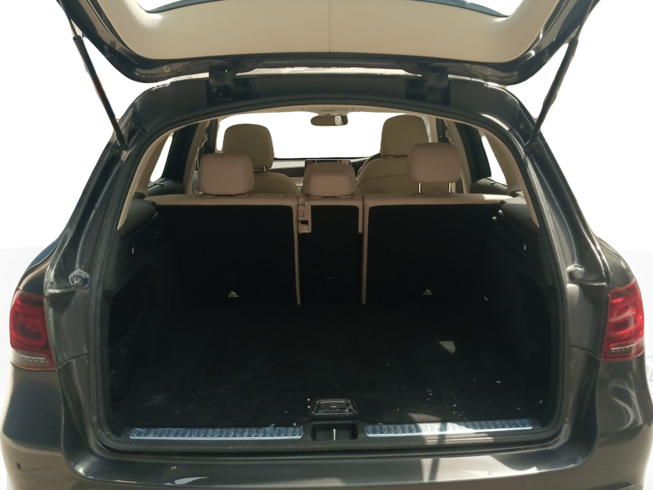 2020 Mercedes Benz GLC CLASS 200 PROGASSIVE, Petrol, Automatic, 41,000 km, Boot Inside