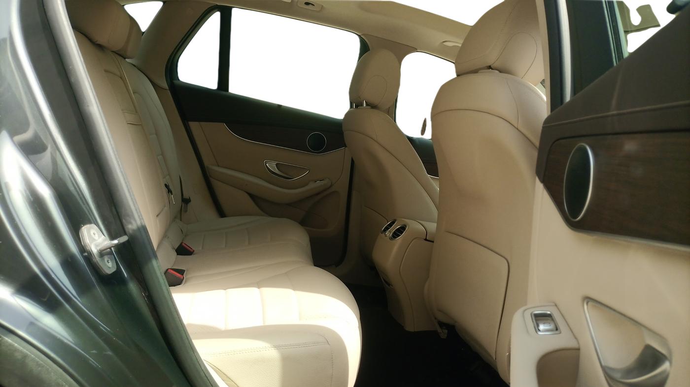 2020 Mercedes Benz GLC CLASS 200 PROGASSIVE, Petrol, Automatic, 41,000 km, Right Side Rear Door Cabin