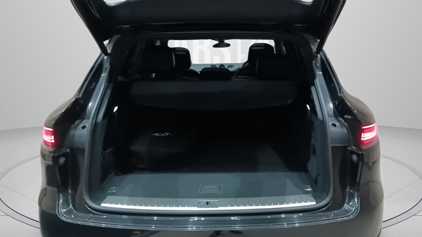 2019 Porsche Cayenne E-HYBRID, Hybrid, Automatic, 50,965 km, Boot Inside