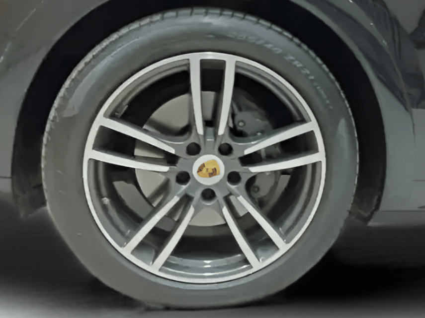 2019 Porsche Cayenne E-HYBRID, Hybrid, Automatic, 50,965 km, Left Front Wheel