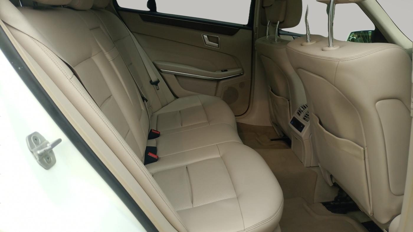 2015 Mercedes Benz E Class E 250 CDI AVANTGARDE, Diesel, Automatic, 86,936 km, Right Side Rear Door Cabin