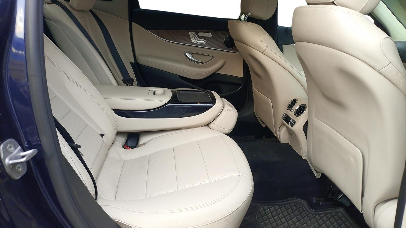 2018 Mercedes Benz E Class E 200 AVANTGARDE, Petrol, Automatic, 96,300 km, Right Side Rear Door Cabin