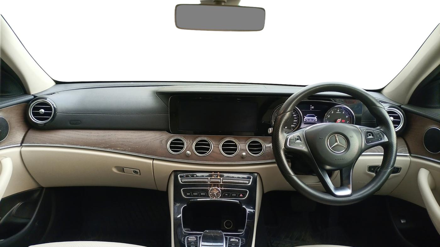 2018 Mercedes Benz E Class E 200 AVANTGARDE, Petrol, Automatic, 96,300 km, Dashboard