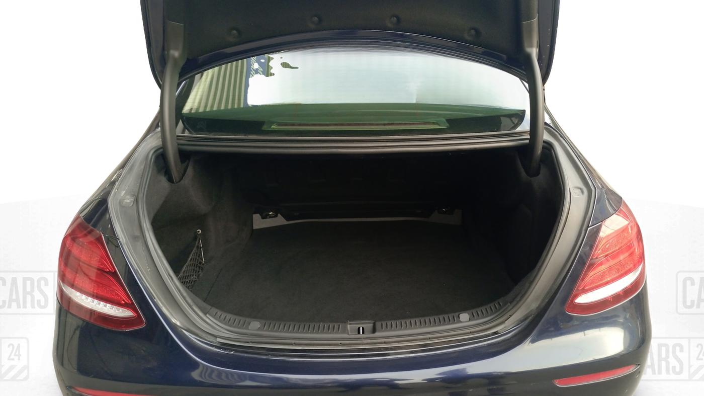 2018 Mercedes Benz E Class E 200 AVANTGARDE, Petrol, Automatic, 96,300 km, Boot Inside