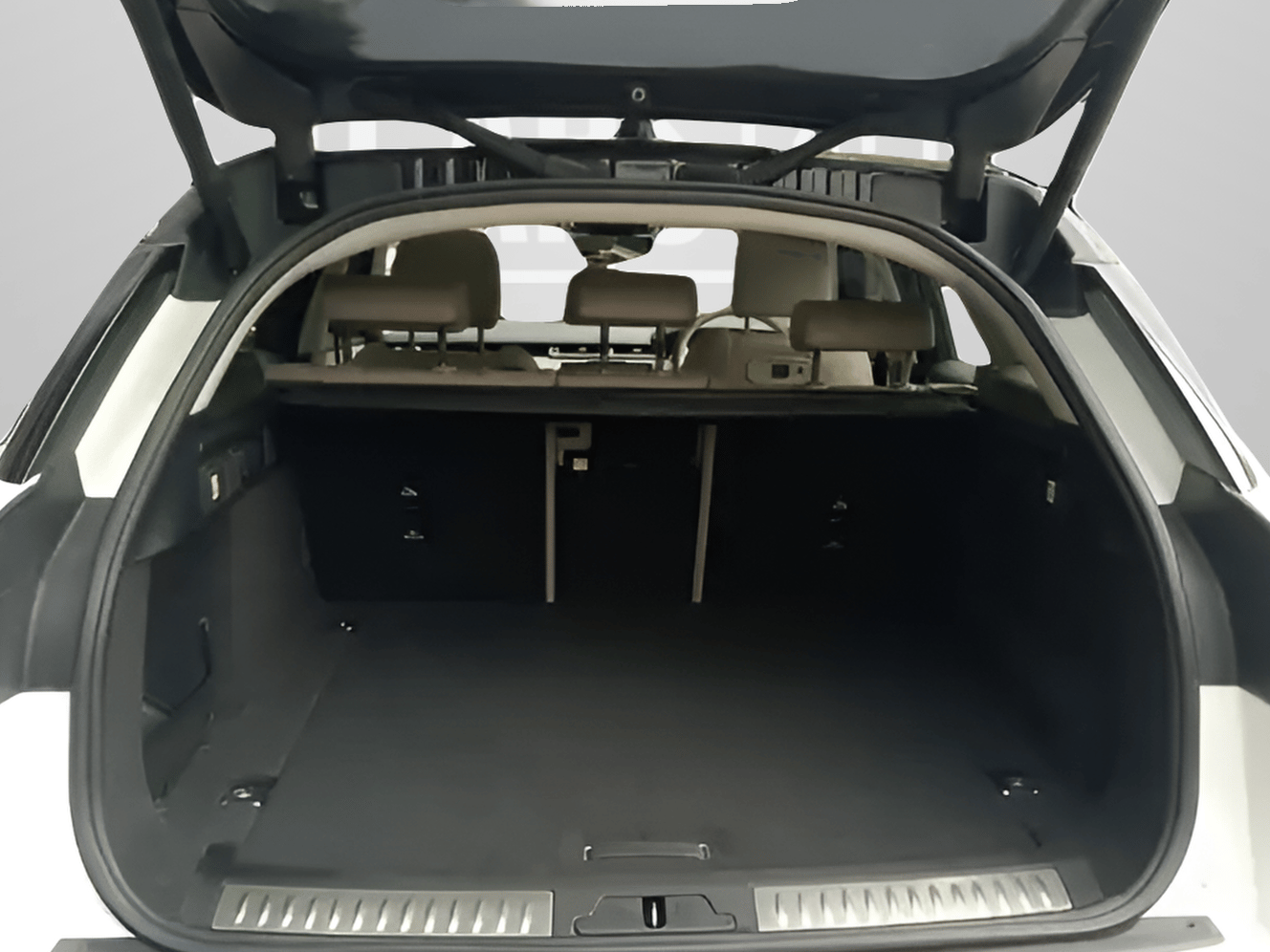 2021 Landrover RANGE ROVER VELAR S R-DYNAMIC 2.0 PETROL, Petrol, Automatic, 63,576 km, Boot Inside
