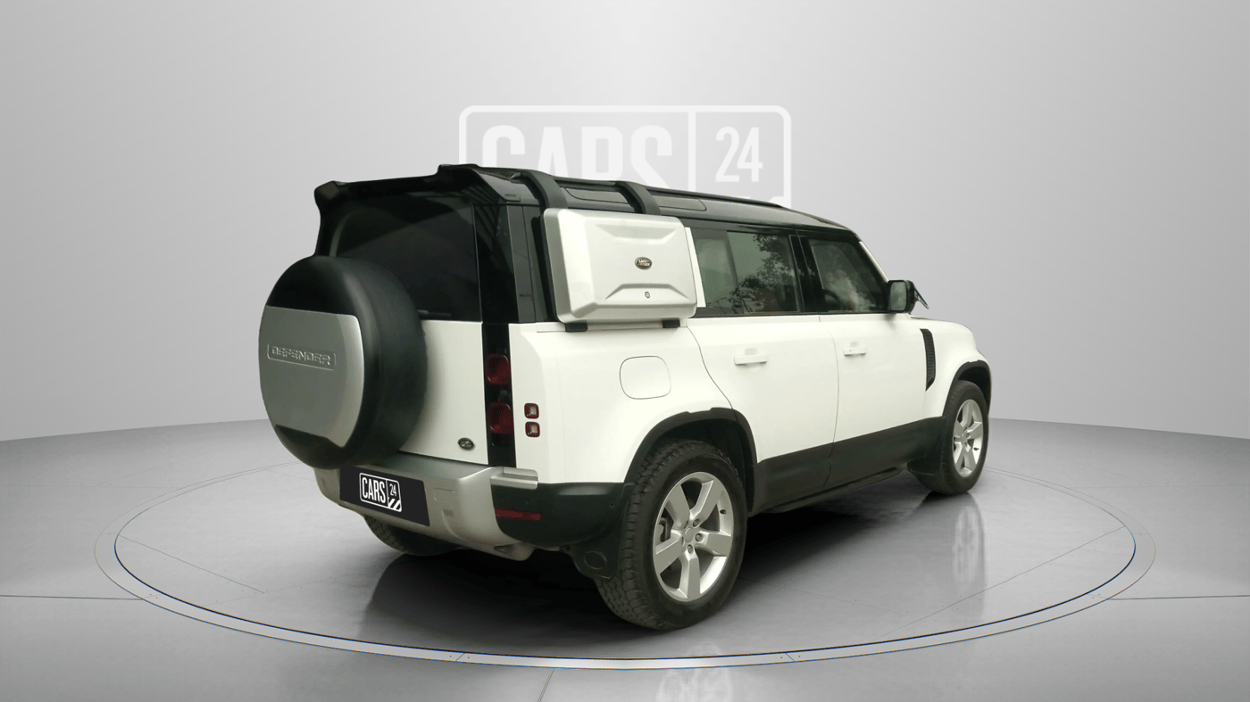 2022 Landrover DEFENDER 110 HSE 2.0 PETROL, Petrol, Automatic, 31,395 km, Right Back Diagonal
