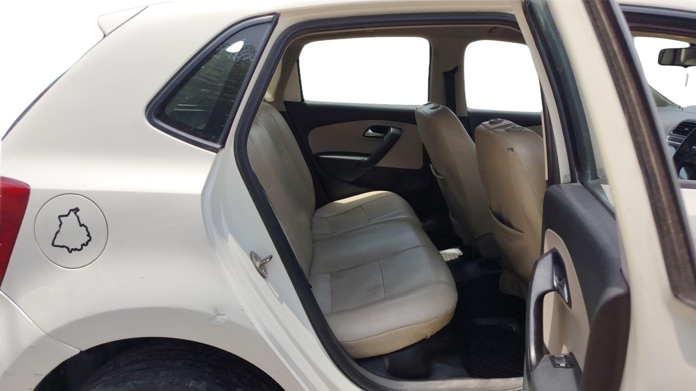 2011 Volkswagen Polo COMFORTLINE 1.2L, Diesel, Manual, 72,539 km, Right Side Rear Door Cabin