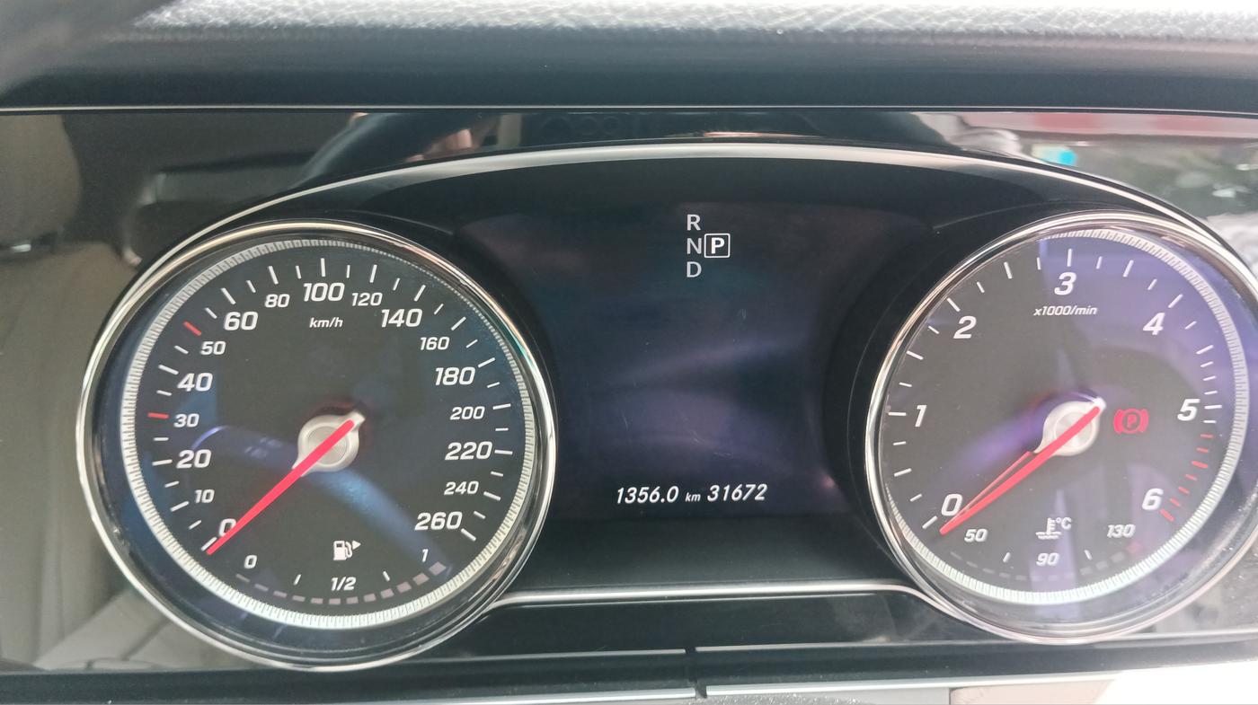2018 Mercedes Benz E Class E 220 CDI AVANTGARDE, Diesel, Automatic, 31,672 km, Odometer Image
