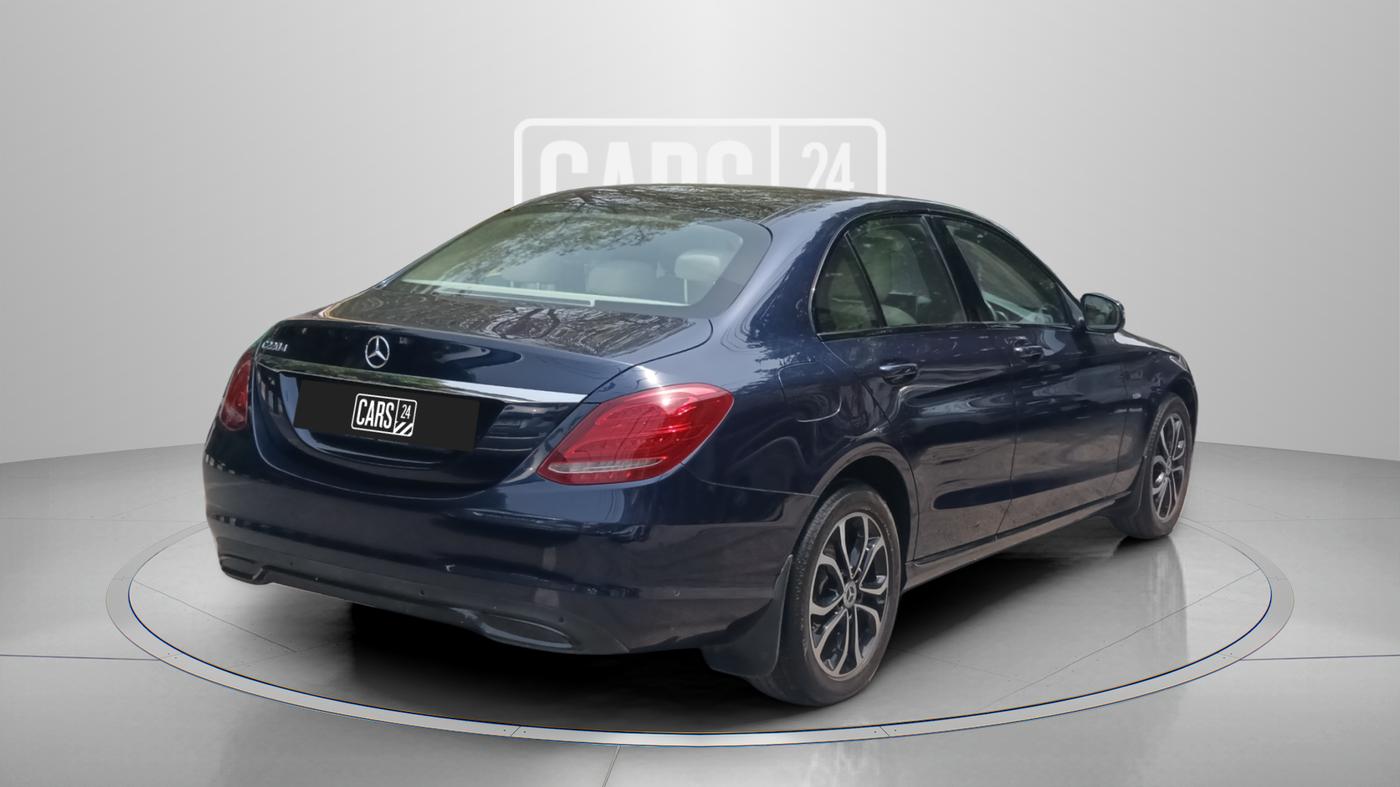 2017 Mercedes Benz C Class C 220 CDI AVANTGARDE, Diesel, Automatic, 39,334 km, Right Back Diagonal