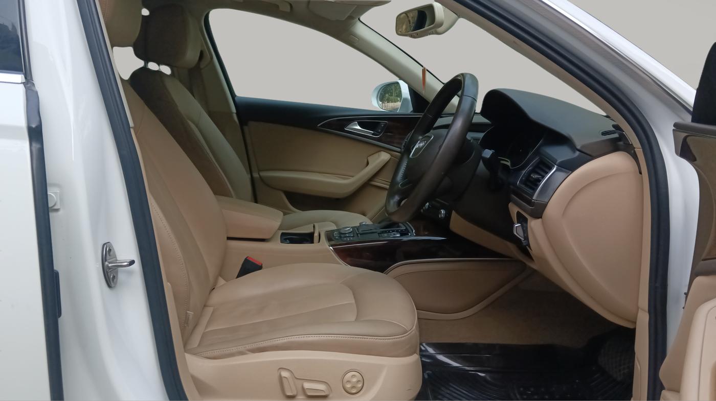 2015 Audi A6 35 TDI S LINE, Diesel, Automatic, 42,000 km, Right Side Front Door Cabin