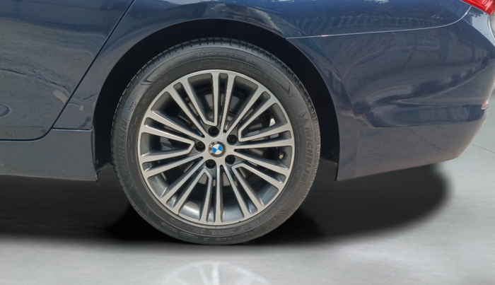 2018 BMW 5 Series 530 i sports line, Petrol, Automatic, 38,500 km, Left Rear Wheel