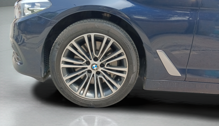 2018 BMW 5 Series 530 i sports line, Petrol, Automatic, 38,500 km, Left Front Wheel