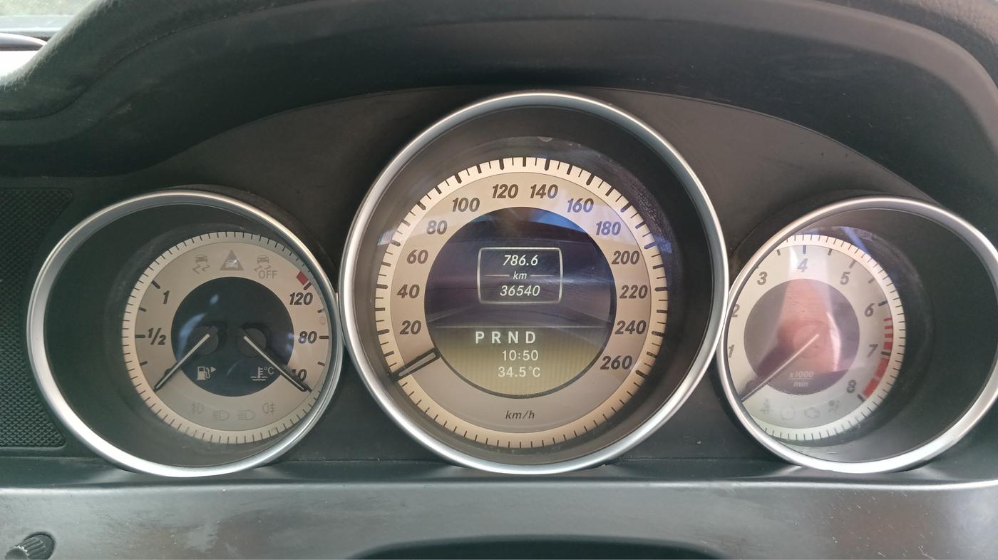 2011 Mercedes Benz C Class 200 CGI AVANTGARDE, Petrol, Automatic, 36,500 km, Odometer Image