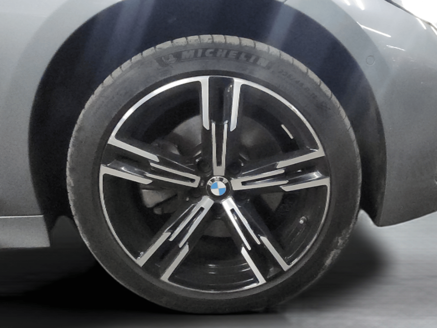2023 BMW 3 SERIES GRAN LIMOUSINE 330Li M Sport, Petrol, Automatic, 8,237 km, Right Front Wheel
