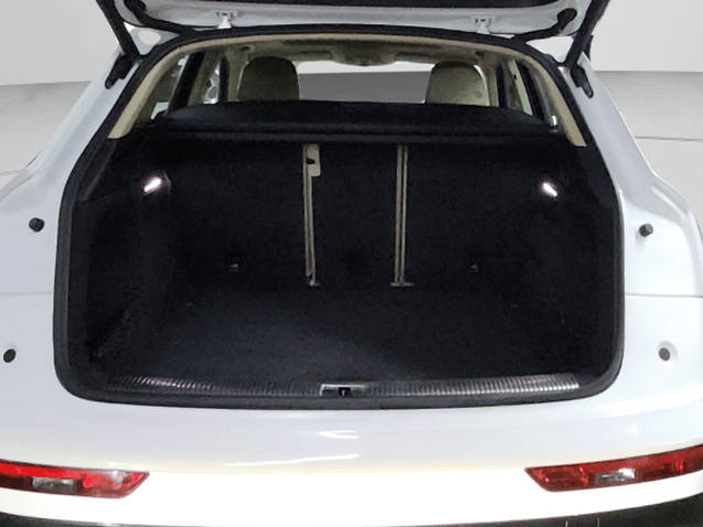 2019 Audi Q5 40 TDI TECHNOLOGY, Diesel, Automatic, 75,000 km, Boot Inside