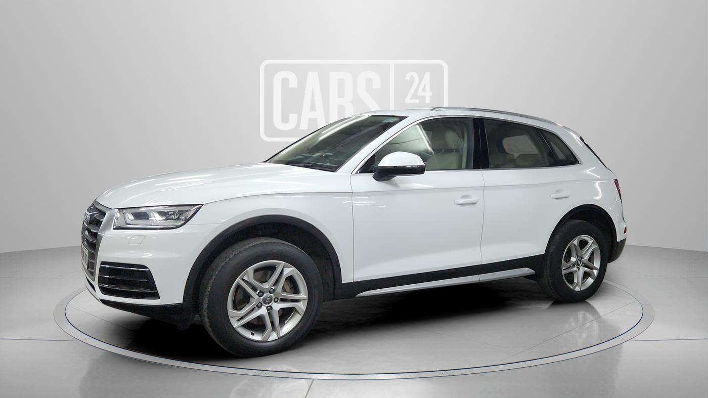 2019 Audi Q5 40 TDI TECHNOLOGY, Diesel, Automatic, 75,000 km, Left Front Diagonal