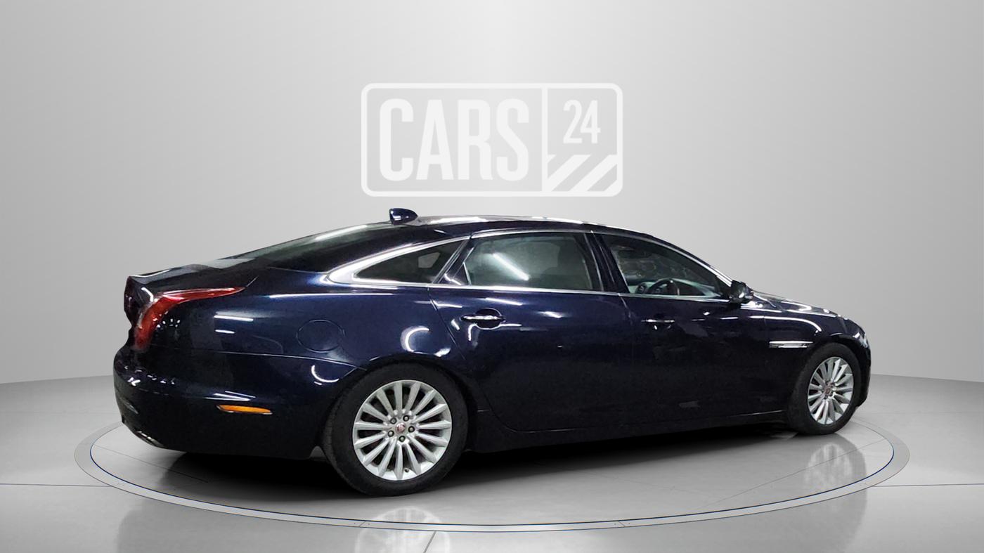 2018 Jaguar XJ L 3.0 V 6 PORTFOLIO, Diesel, Automatic, 28,000 km, Right Back Diagonal