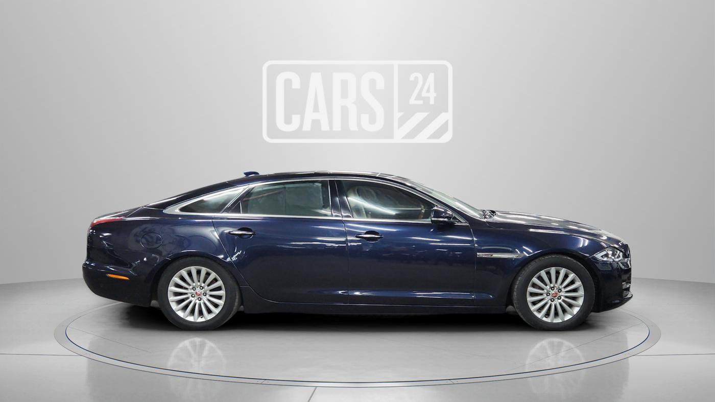 2018 Jaguar XJ L 3.0 V 6 PORTFOLIO, Diesel, Automatic, 28,000 km, Right Side View