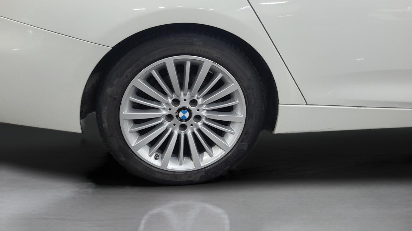 2018 BMW 3 Series 320d Luxury Line, Diesel, Automatic, 22,009 km, Right Rear Wheel