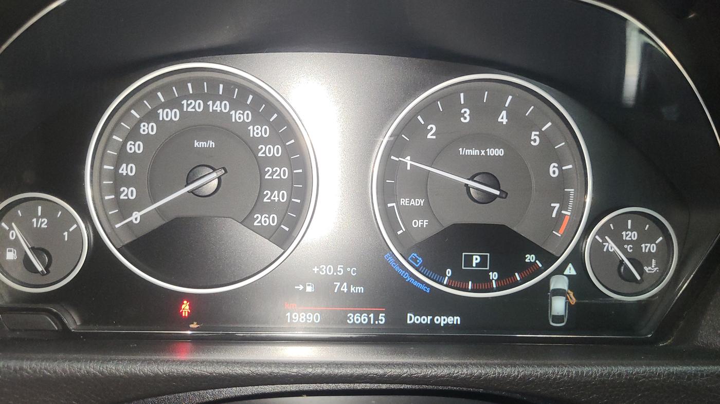 2017 BMW 3 Series 330 I GT LUXURY LINE, Petrol, Automatic, 19,500 km, Odometer Image